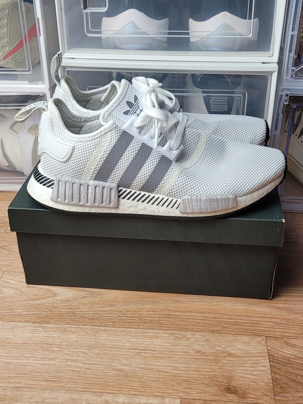 Womens Adidas NMD_R1 J 'Grey Black Size 7 - Picture 5 of 9